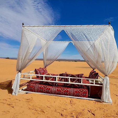 Luxury Sandy Glamping Мерзуга Экстерьер фото