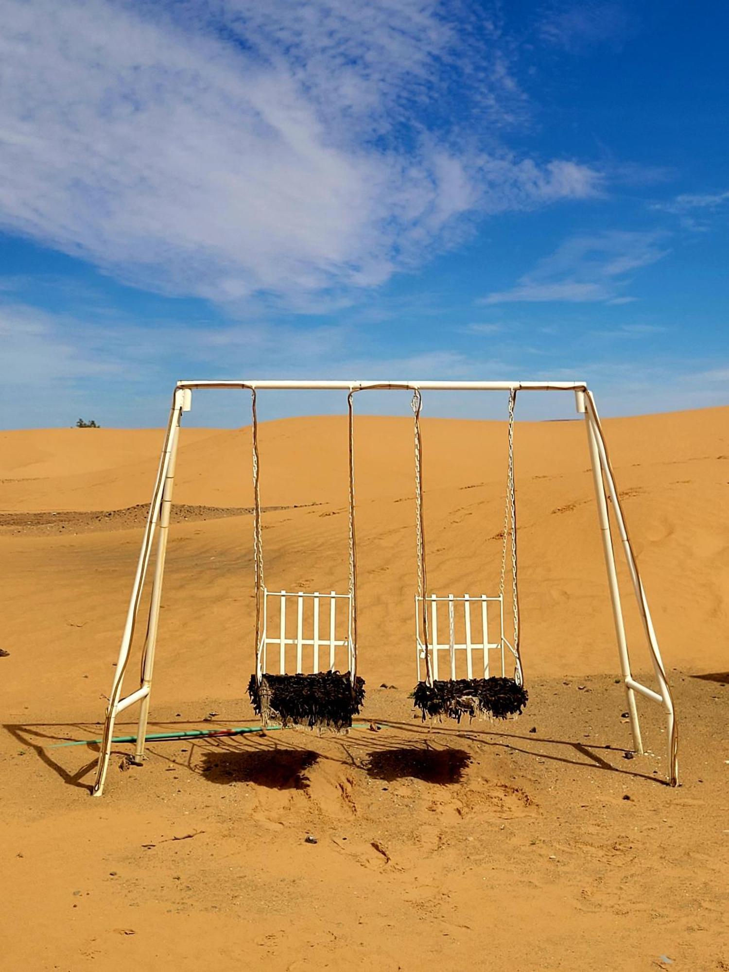 Luxury Sandy Glamping Мерзуга Экстерьер фото