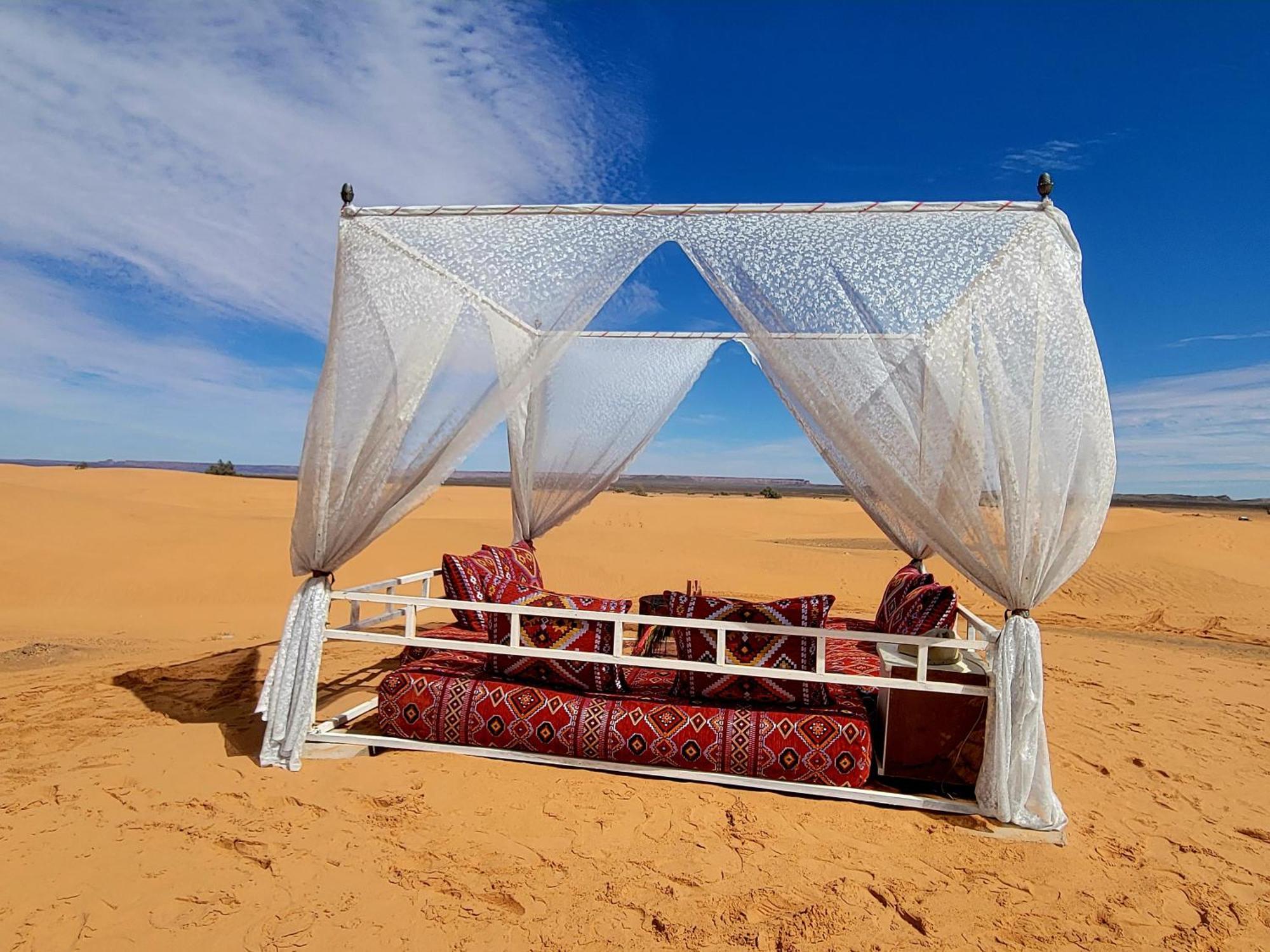 Luxury Sandy Glamping Мерзуга Экстерьер фото